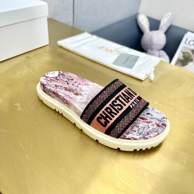 ch**an D*or slippers